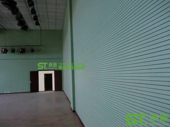 武漢體育館防火槽木吸音板裝修、施工(圖4) 武漢體育館防火槽木吸音板裝修、施工(圖4)