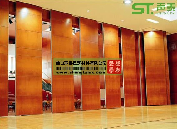 多功能廳活動隔斷案例圖(圖1) 多功能廳活動隔斷案例圖(圖1)